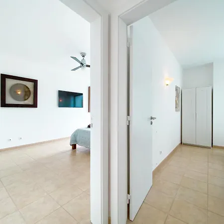 Holiday home Cerro Das Mos Com Piscina Em *