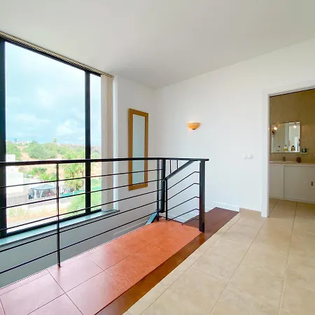 Cerro Das Mos Com Piscina Em Holiday home